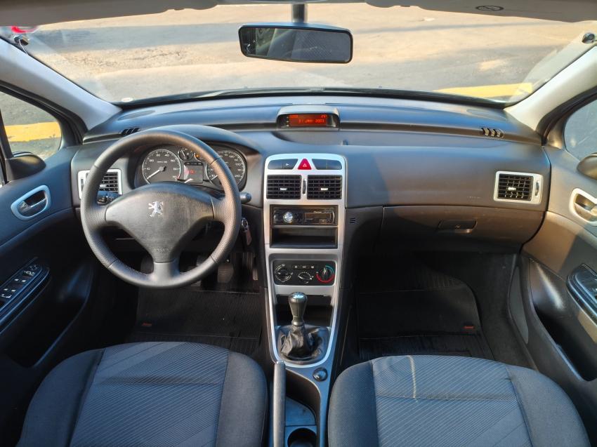 PEUGEOT 307 Sedan - Foto
