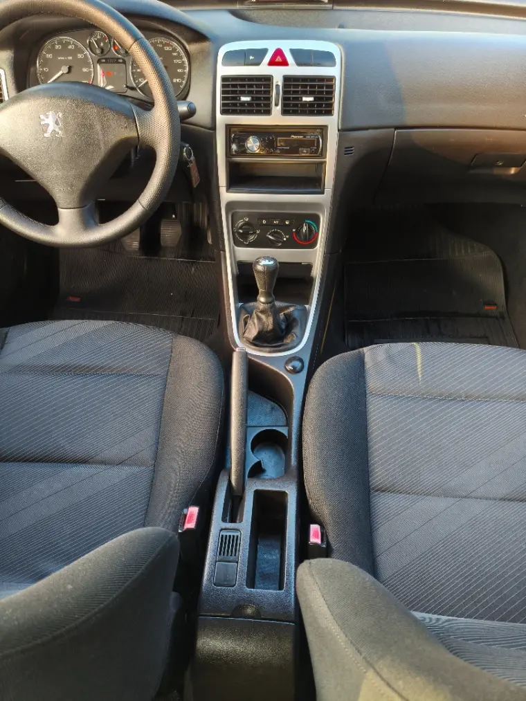 PEUGEOT 307 Sedan - Foto