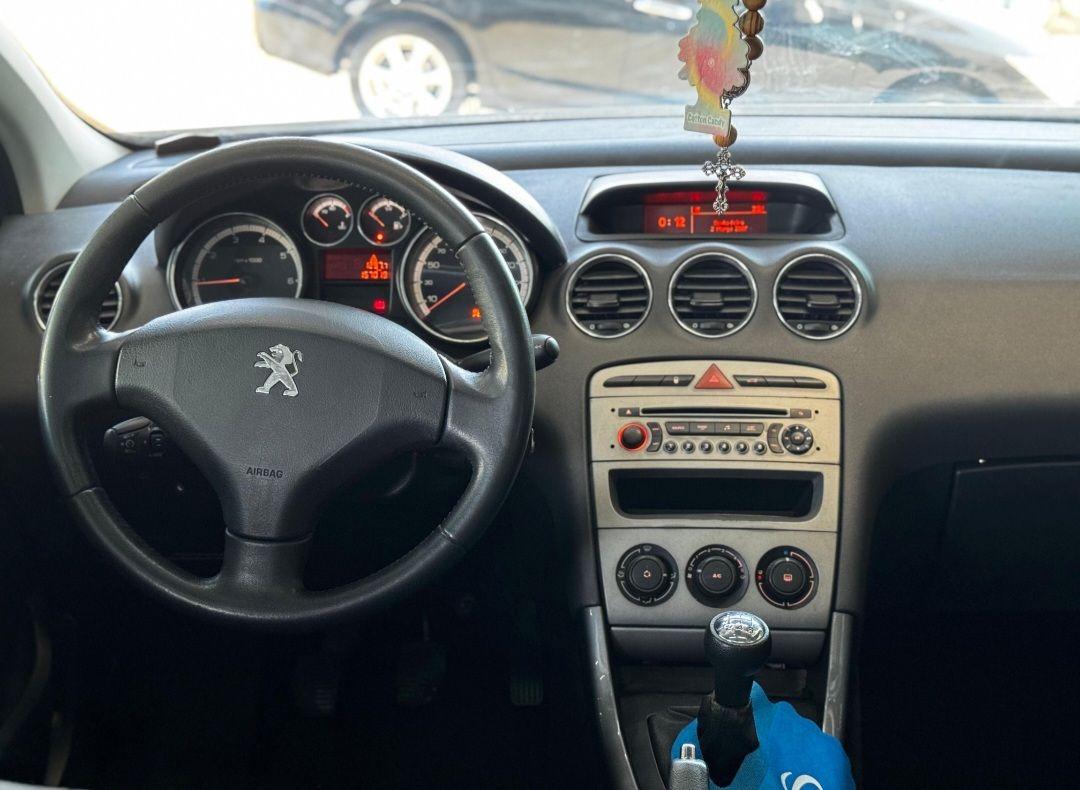 PEUGEOT 308 - Foto