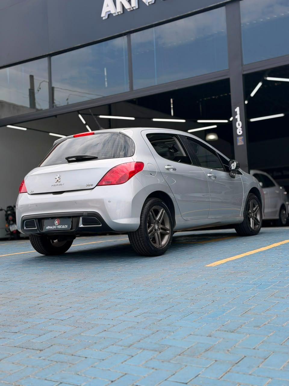 PEUGEOT 308 - Foto