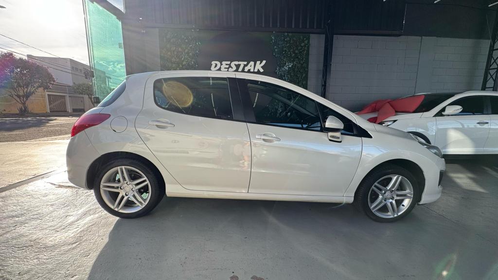 PEUGEOT 308 - Foto