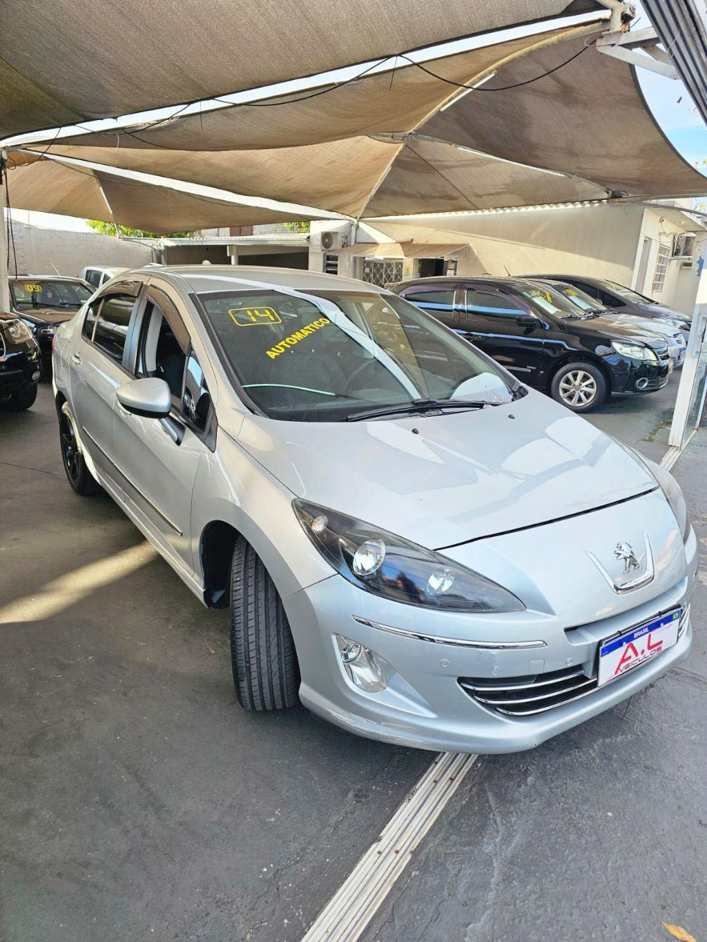 PEUGEOT 408 Sedan - Foto