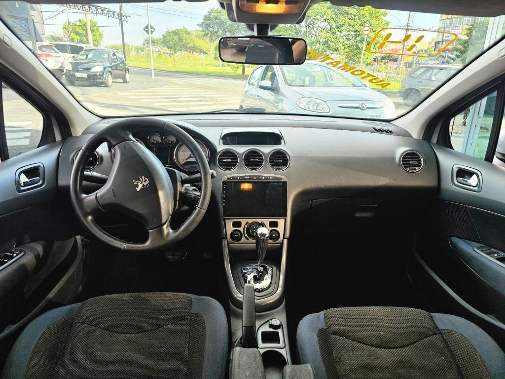 PEUGEOT 408 Sedan - Foto