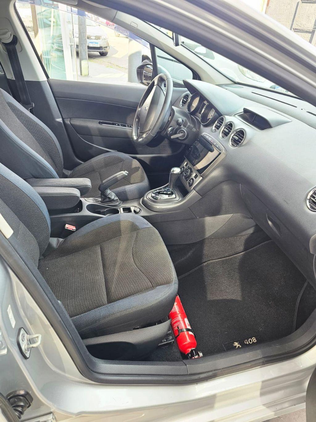 PEUGEOT 408 Sedan - Foto