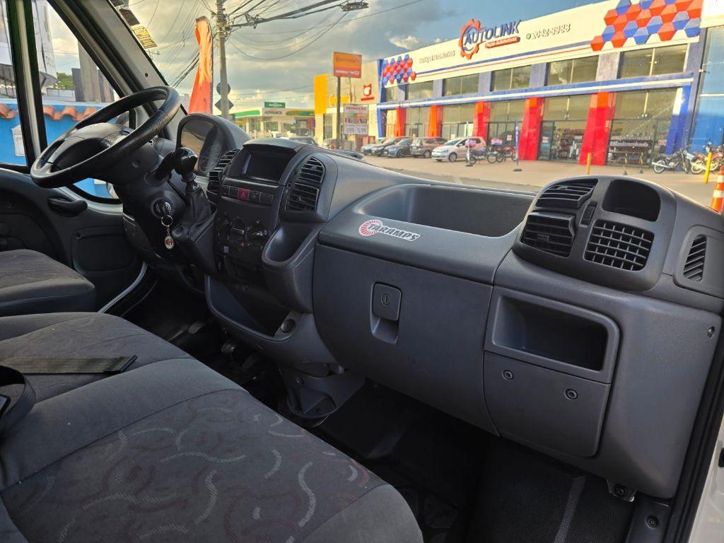 PEUGEOT Boxer - Foto