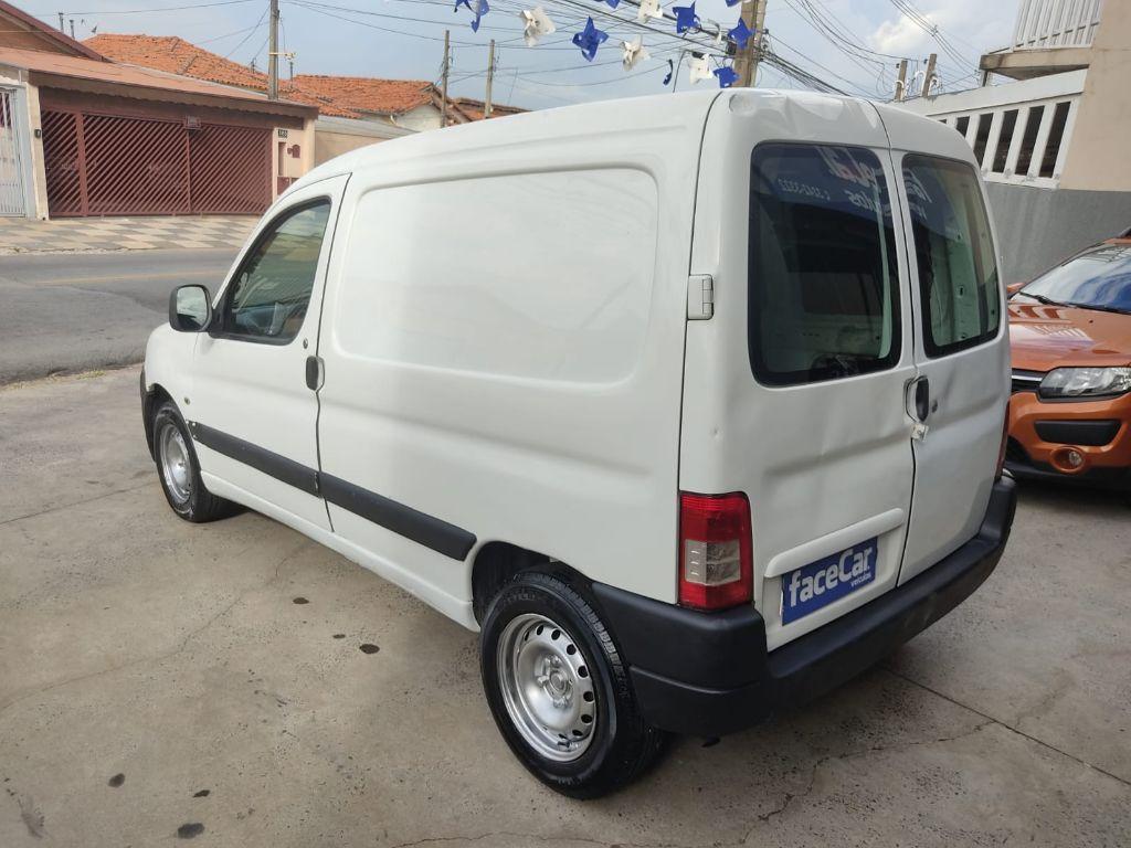 PEUGEOT Partner - Foto