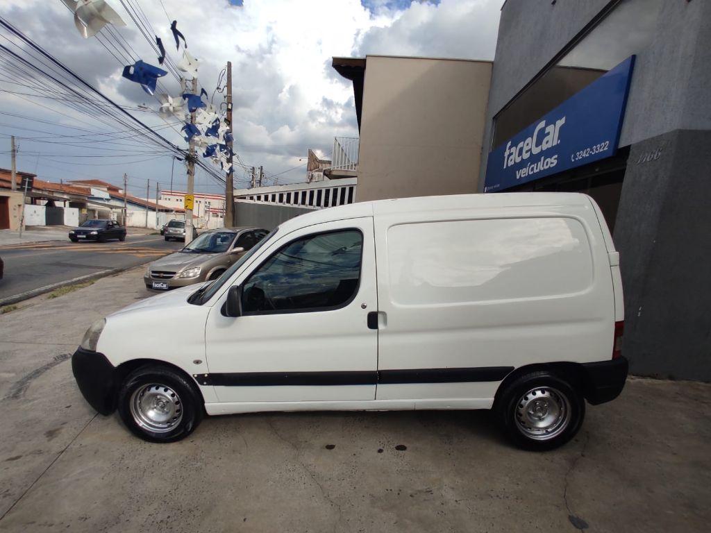 PEUGEOT Partner - Foto