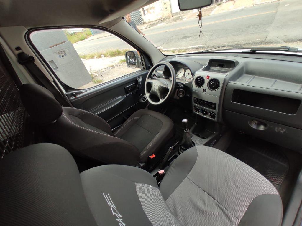 PEUGEOT Partner - Foto