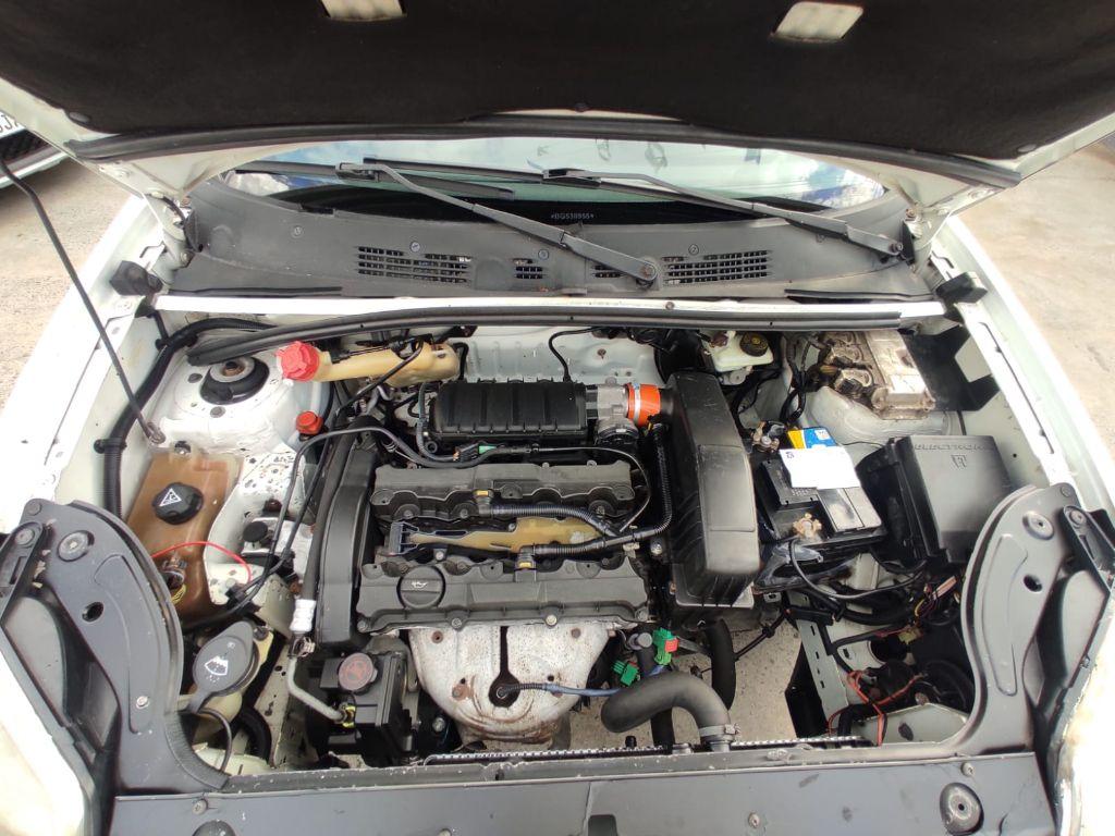 PEUGEOT Partner - Foto