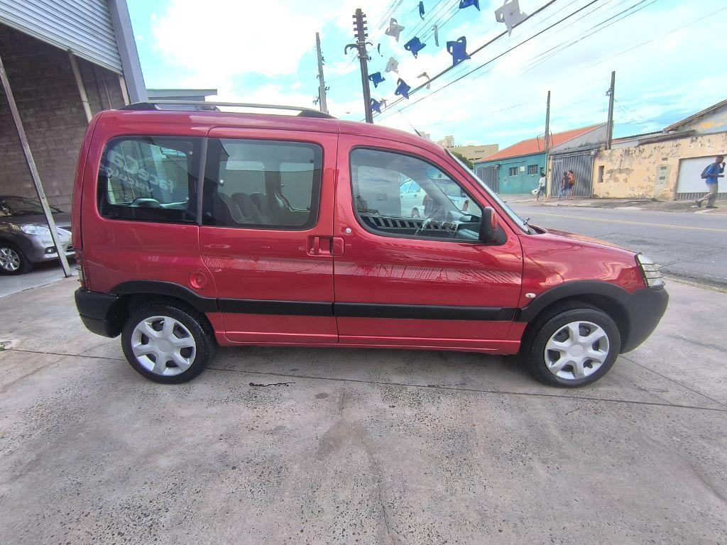 PEUGEOT Partner - Foto