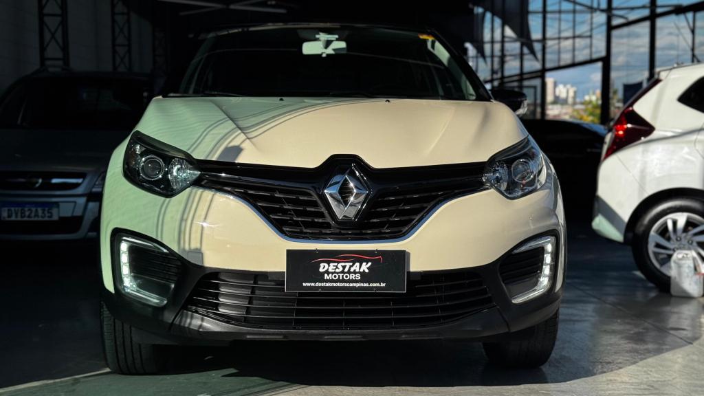 RENAULT Captur - Foto