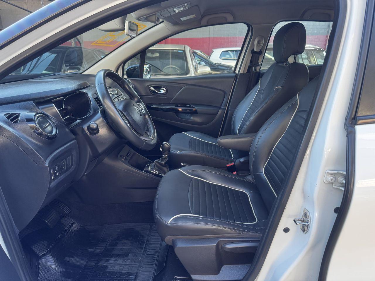 RENAULT Captur - Foto