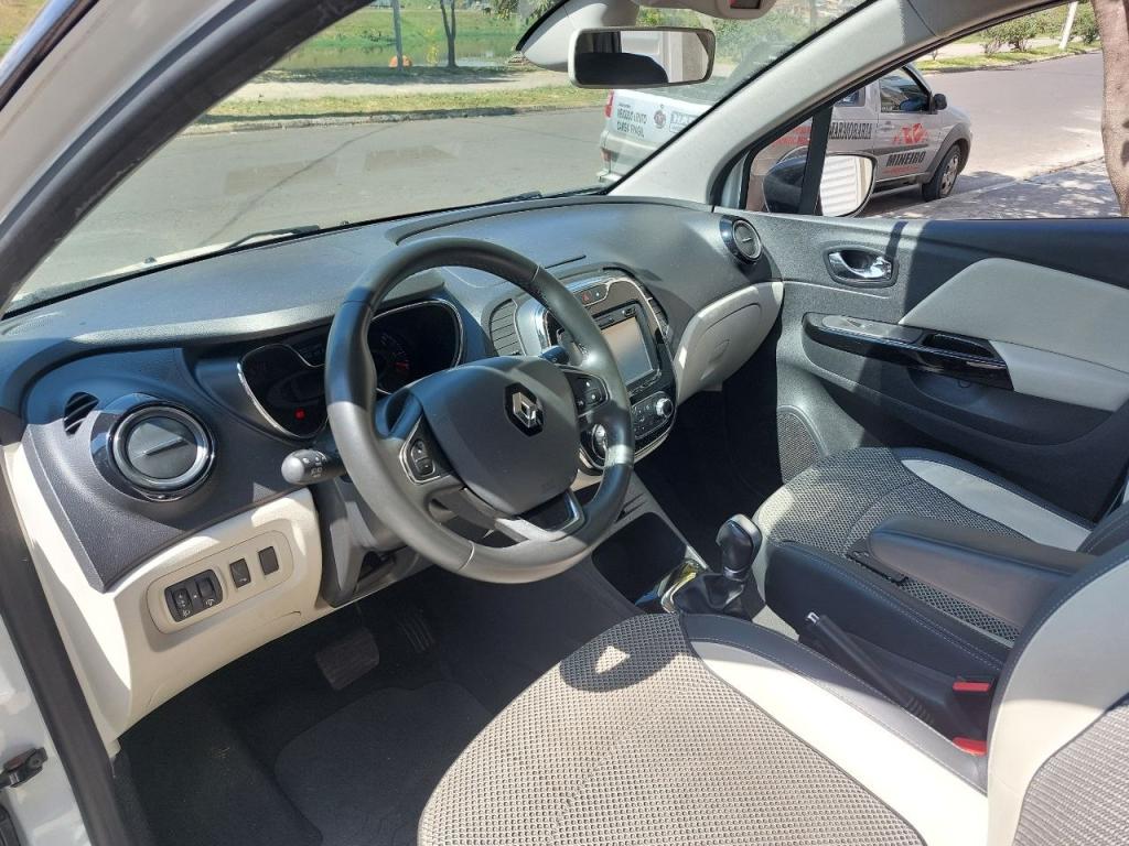 RENAULT Captur - Foto