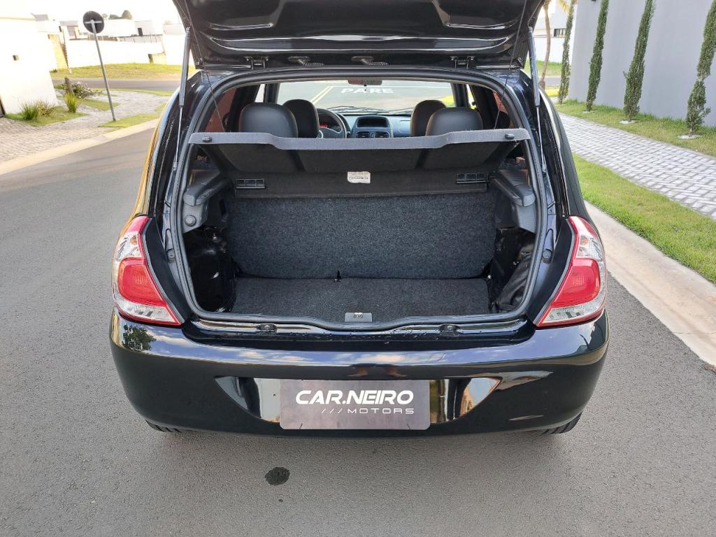 RENAULT Clio Hatch - Foto