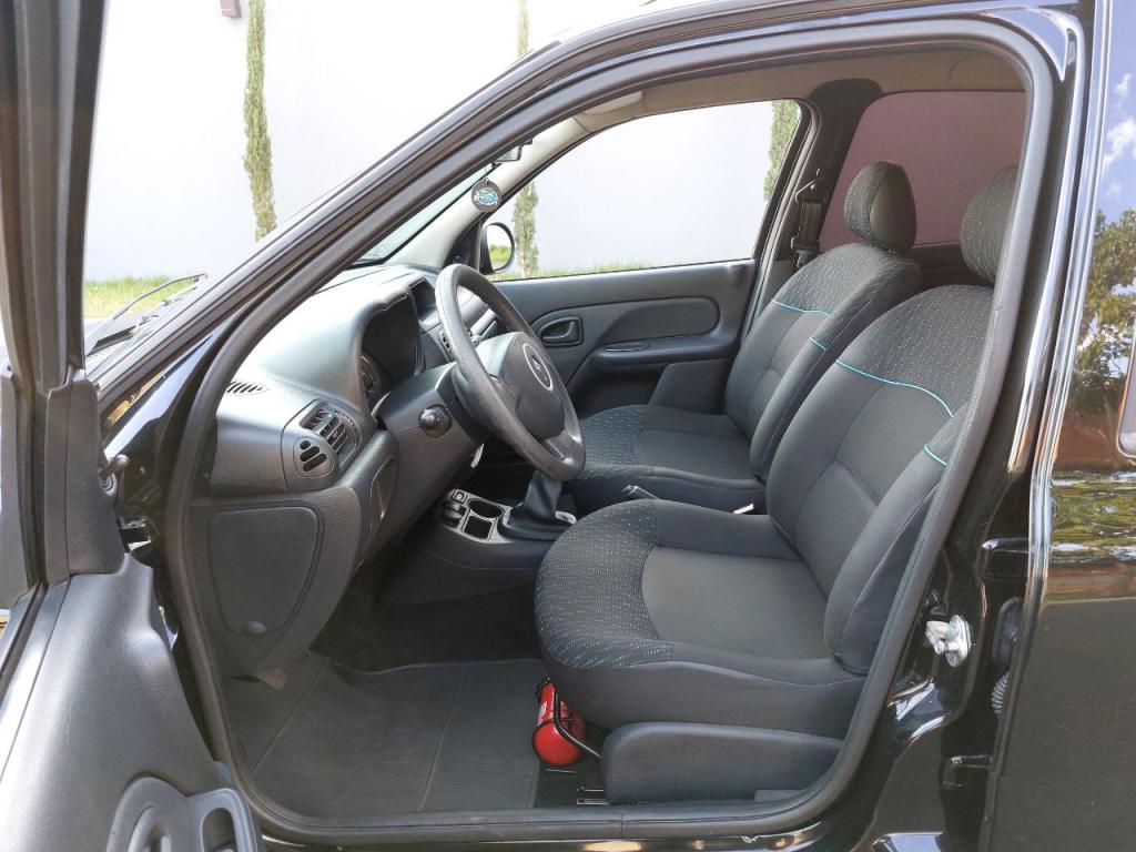 RENAULT Clio Hatch - Foto