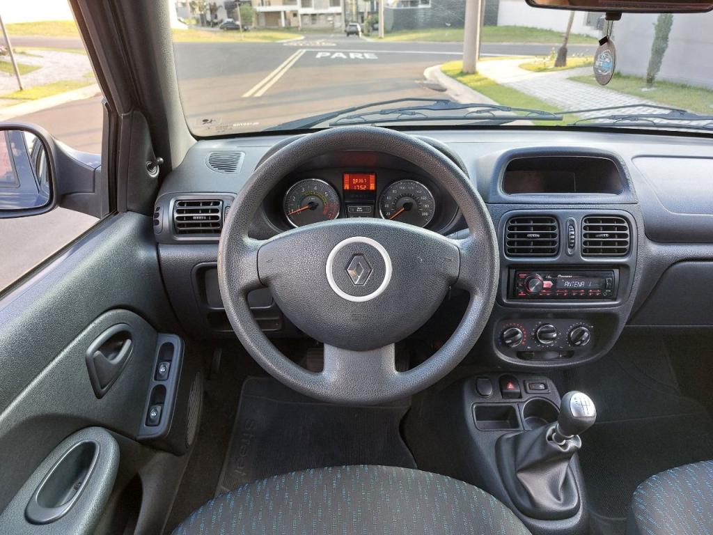 RENAULT Clio Hatch - Foto