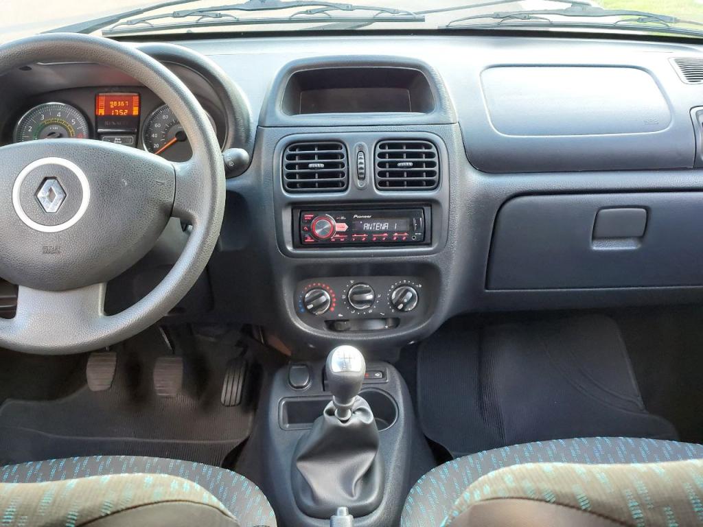 RENAULT Clio Hatch - Foto