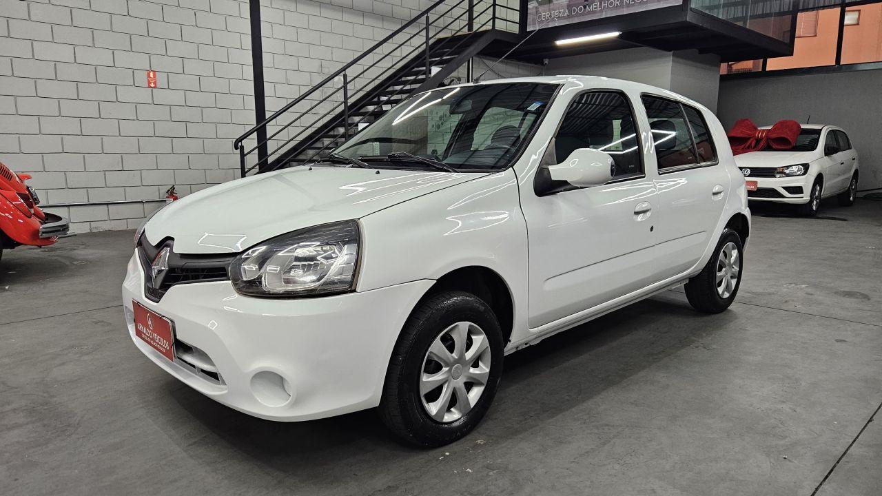 RENAULT Clio Hatch - Foto