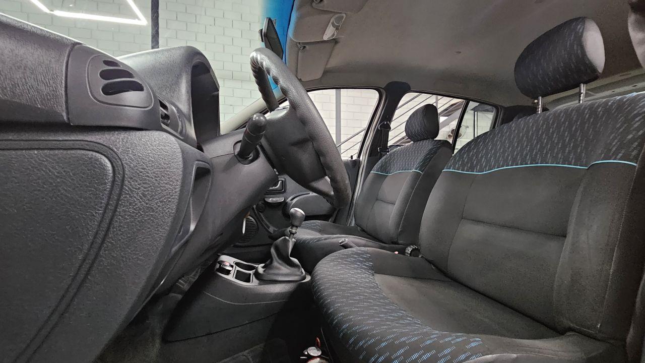 RENAULT Clio Hatch - Foto