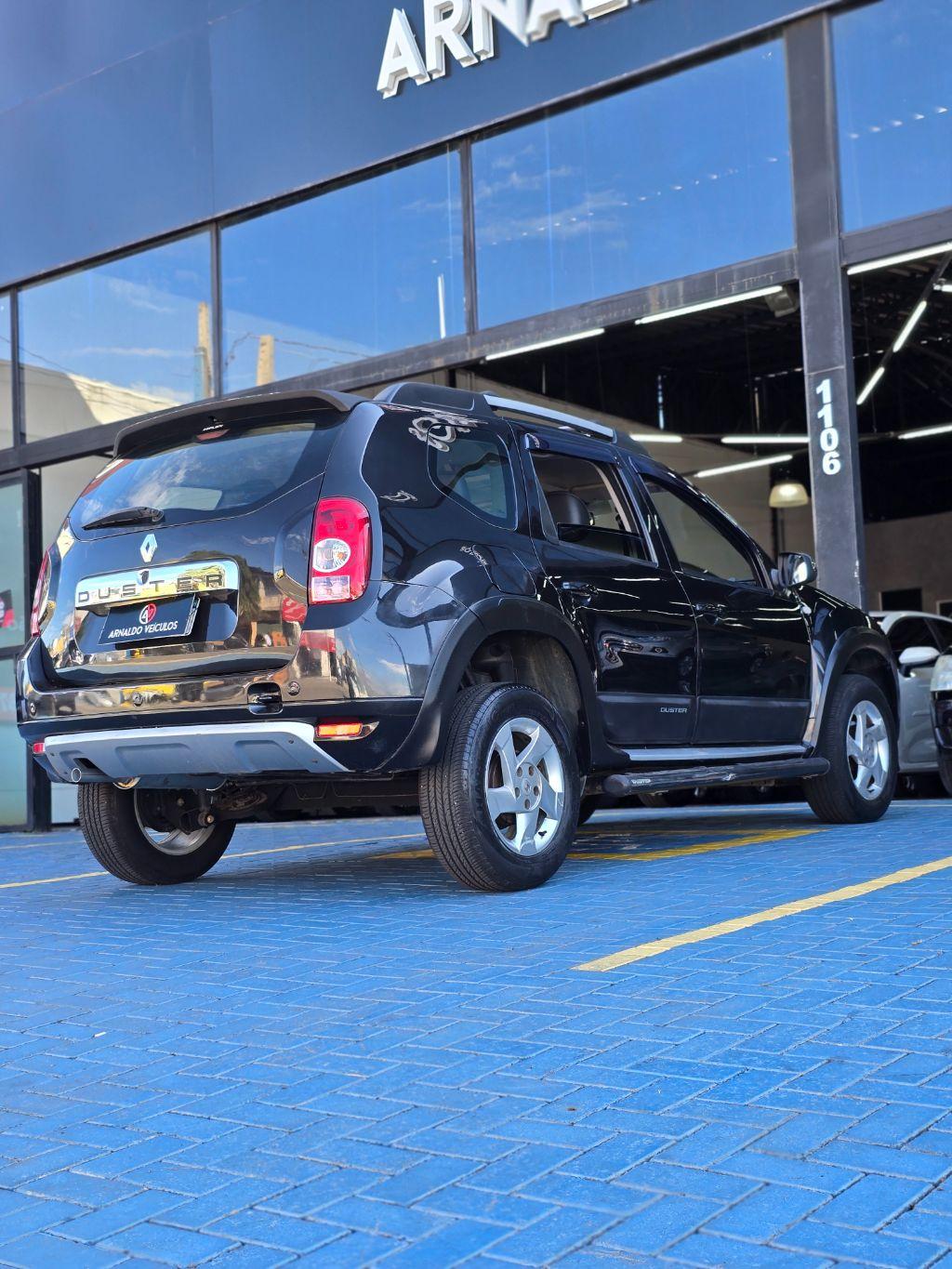 RENAULT Duster - Foto