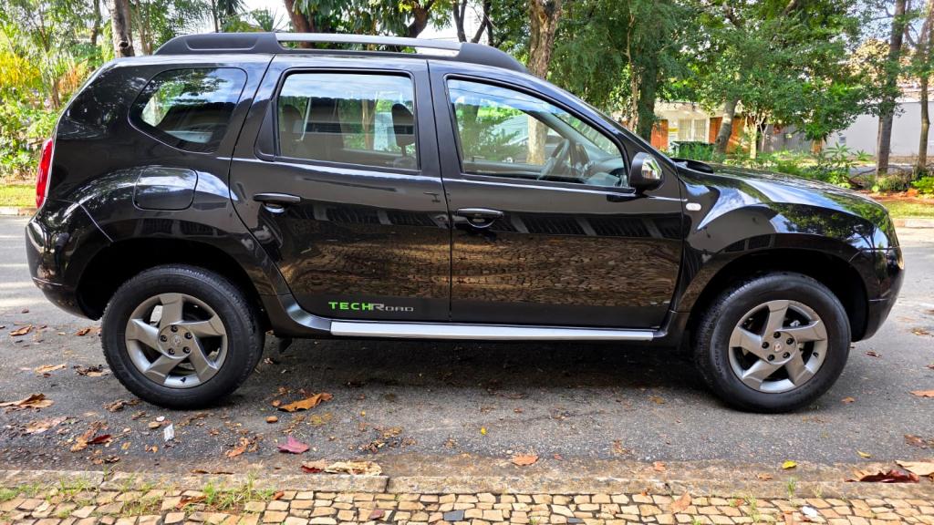 RENAULT Duster - Foto