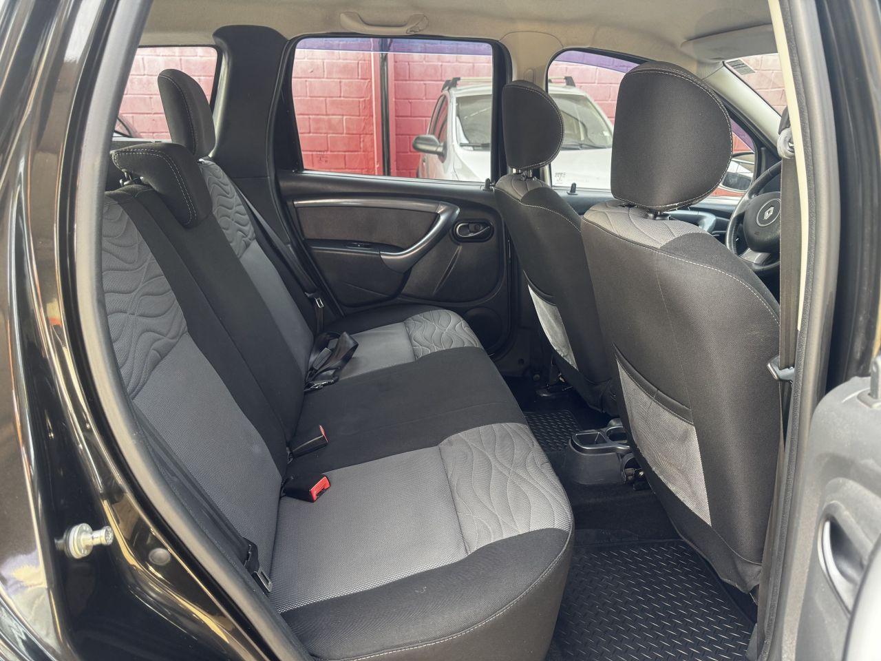RENAULT Duster - Foto