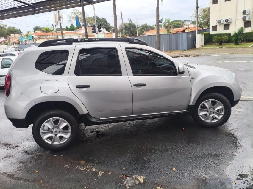 RENAULT Duster - Foto