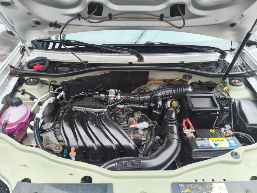 RENAULT Duster - Foto