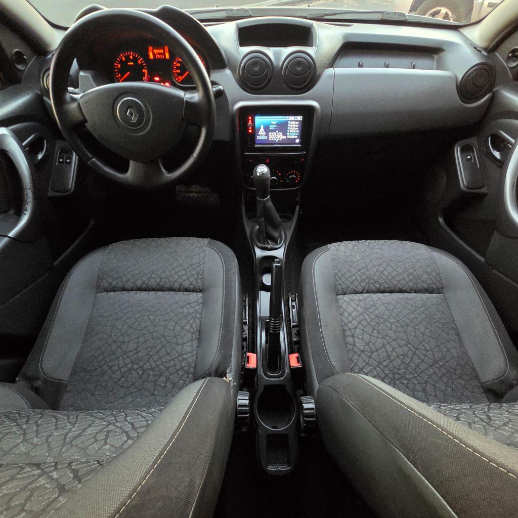 RENAULT Duster - Foto