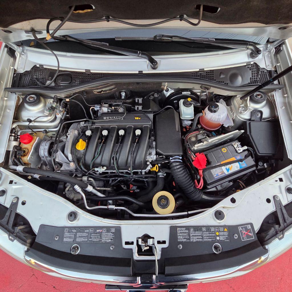 RENAULT Duster - Foto