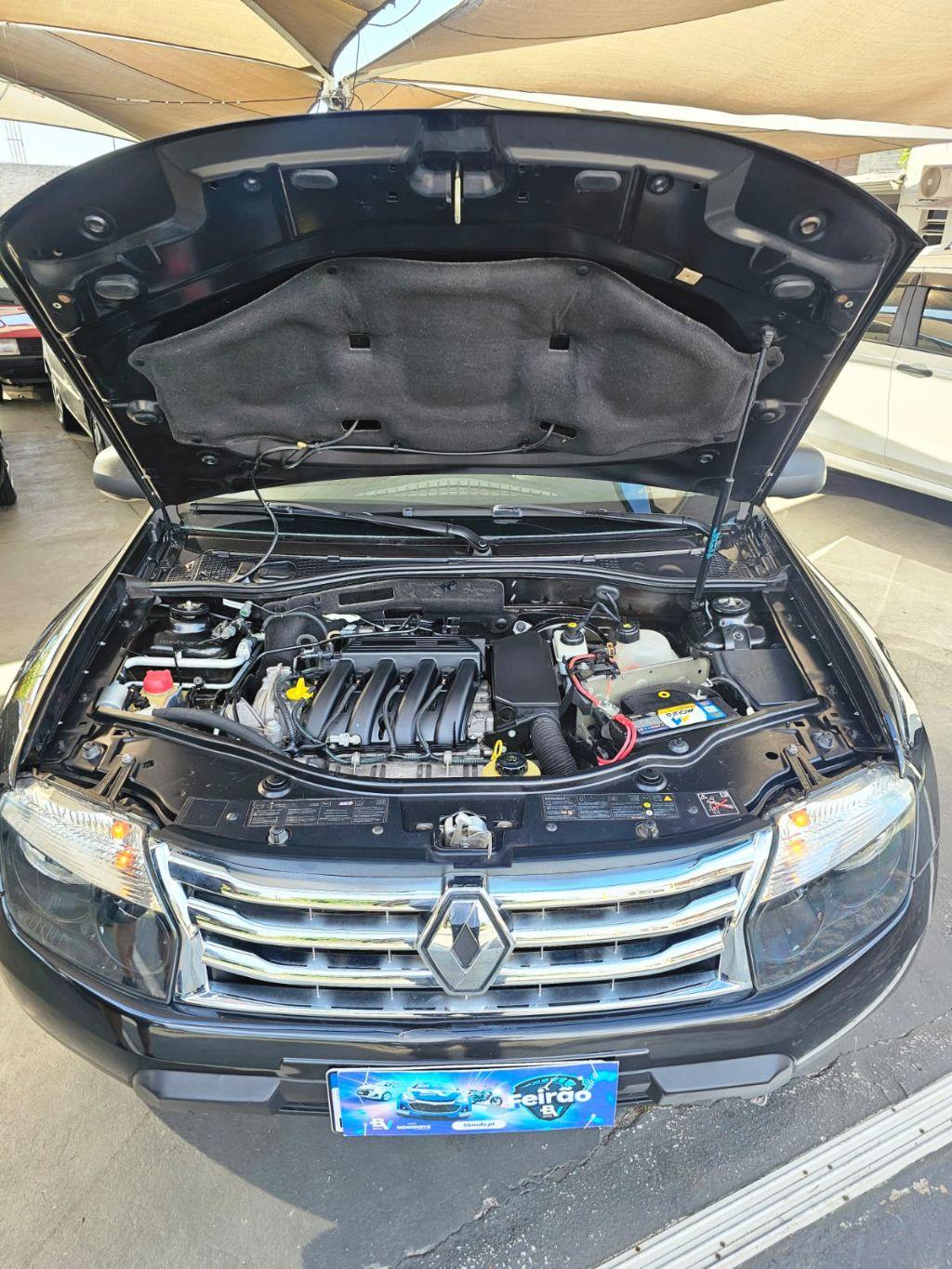 RENAULT Duster - Foto