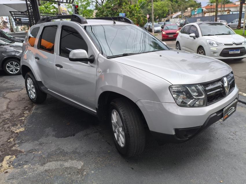 RENAULT Duster - Foto