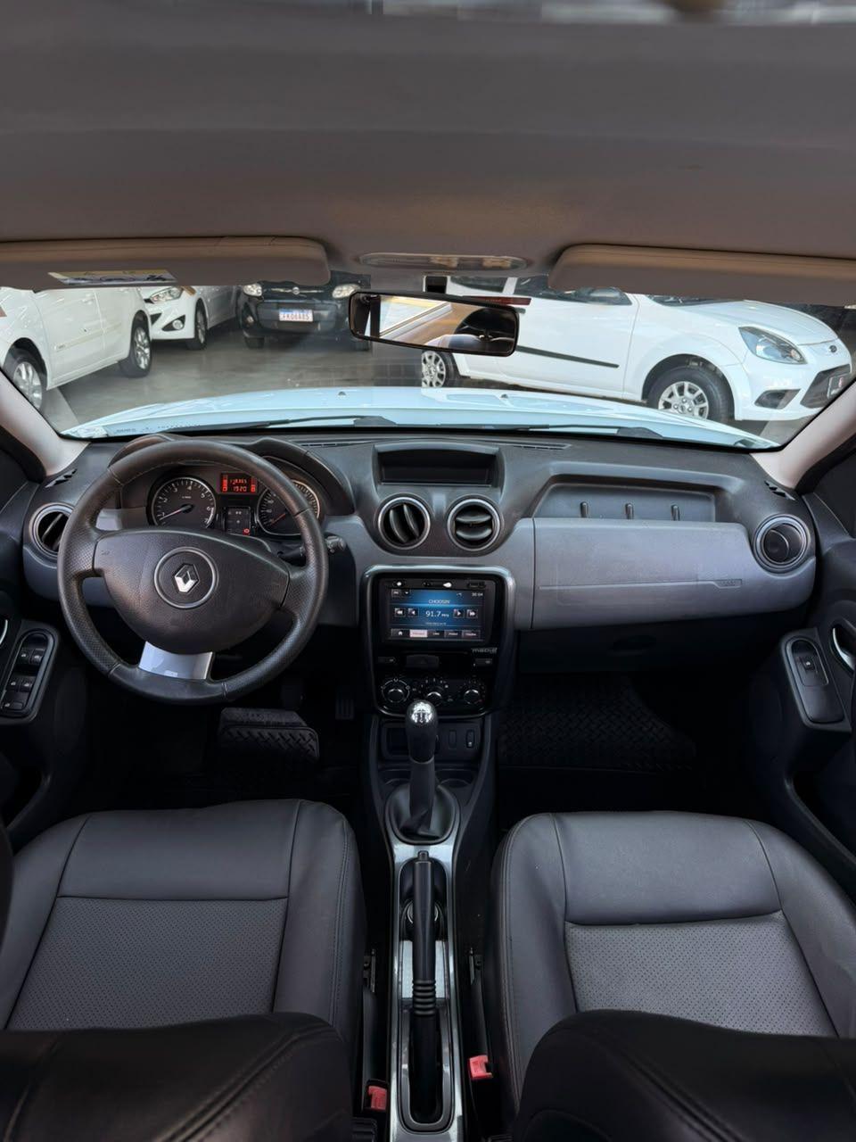 RENAULT Duster - Foto
