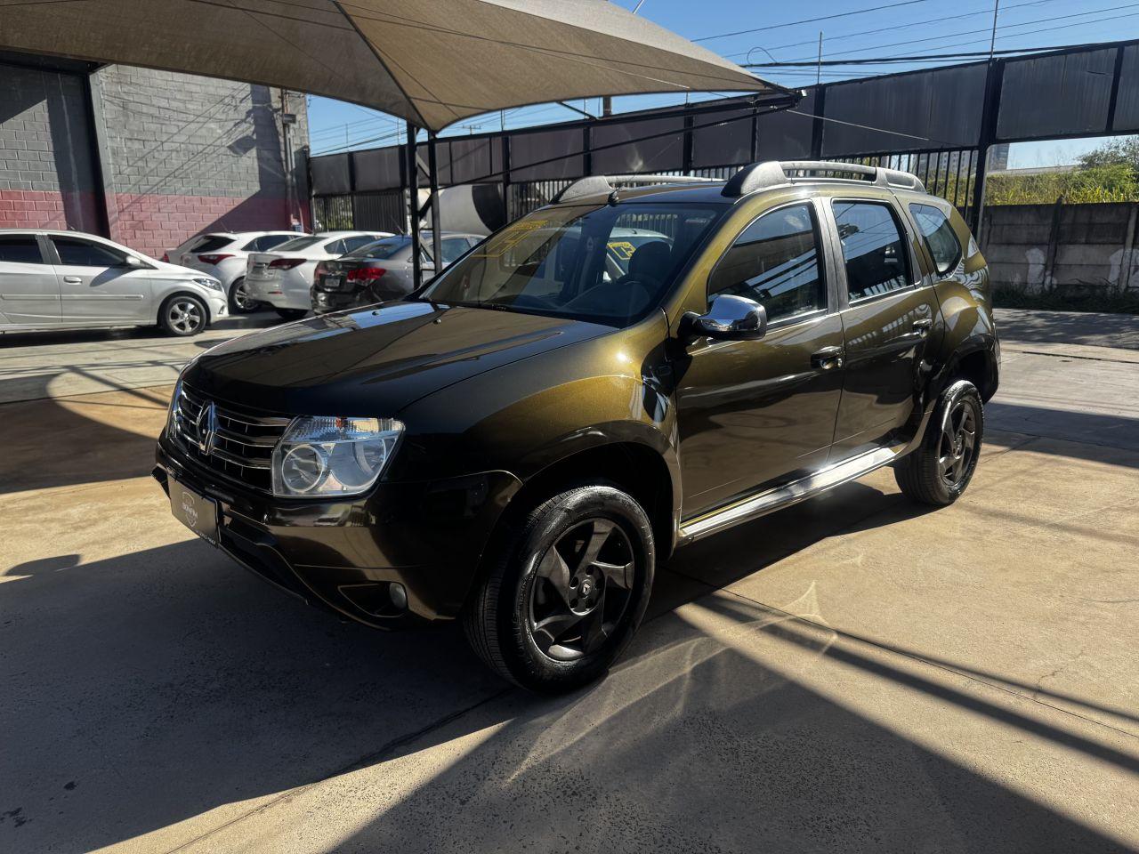 RENAULT Duster