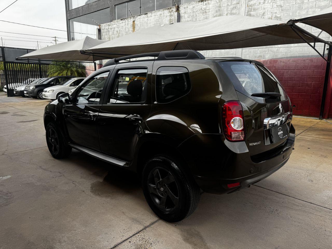 RENAULT Duster - Foto