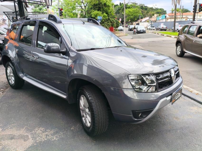 RENAULT Duster - Foto
