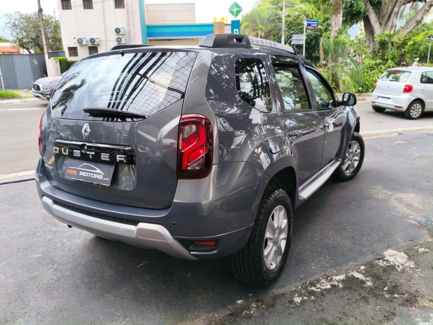 RENAULT Duster - Foto