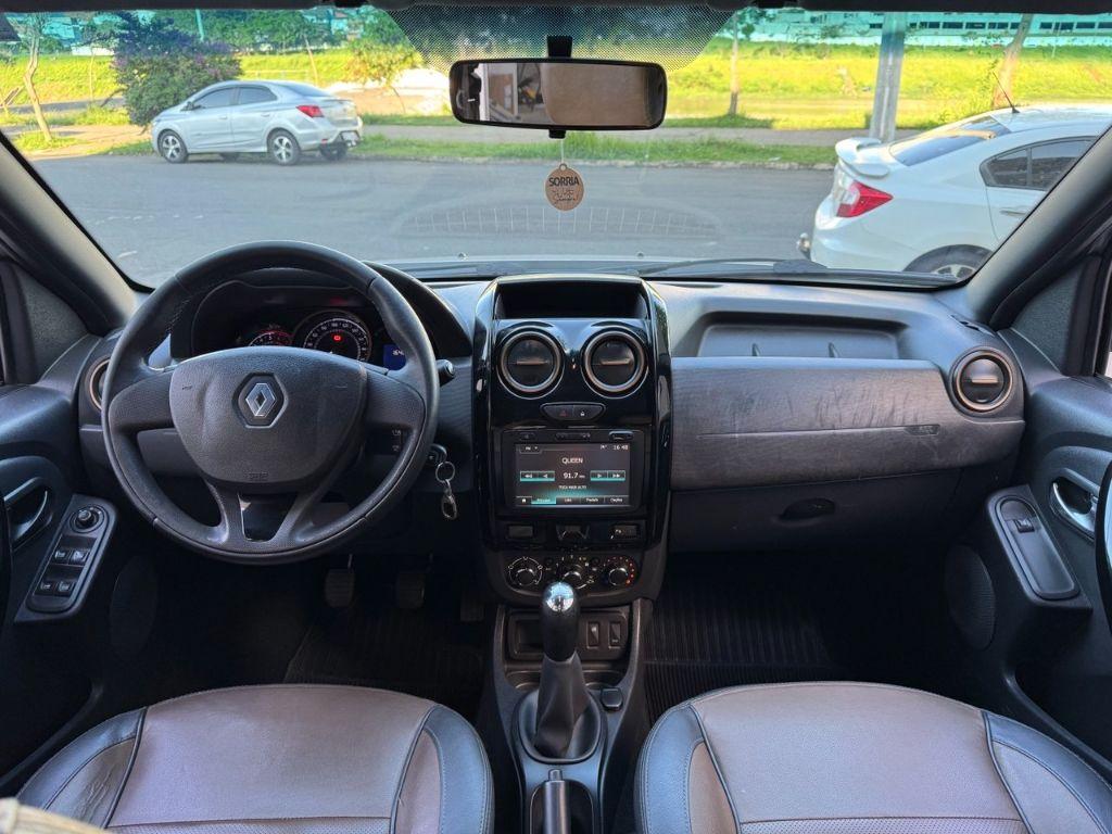 RENAULT Duster - Foto