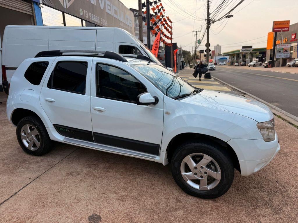 RENAULT Duster - Foto