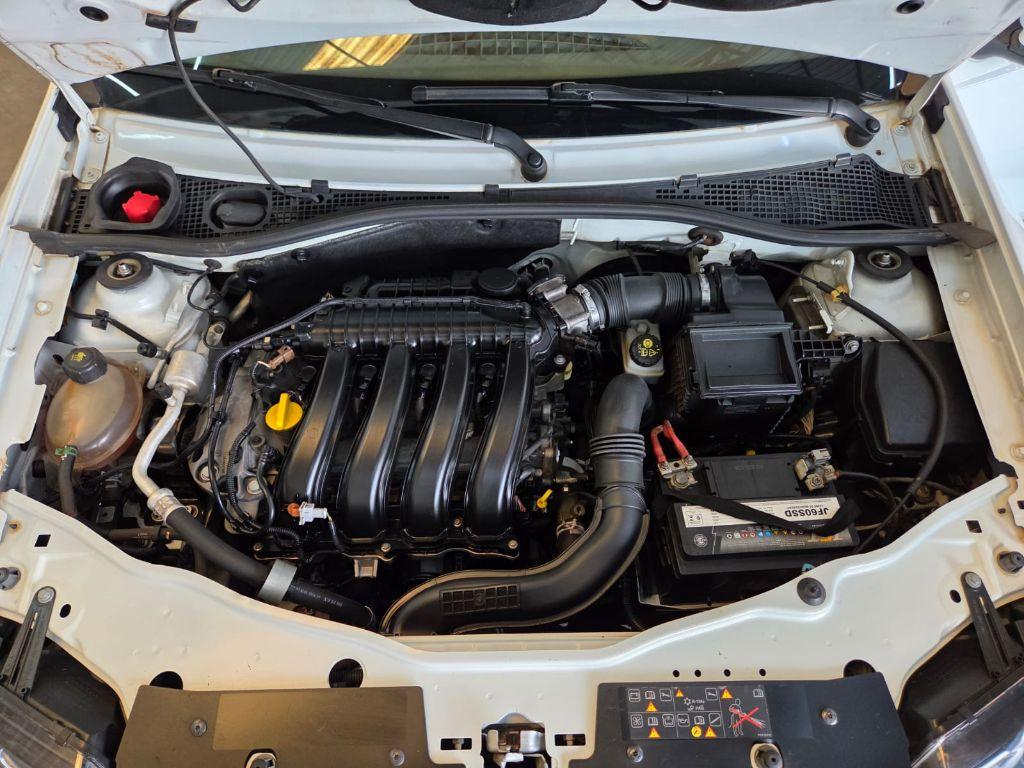 RENAULT Duster - Foto