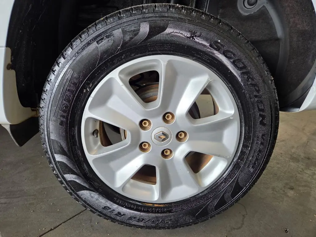 RENAULT Duster - Foto