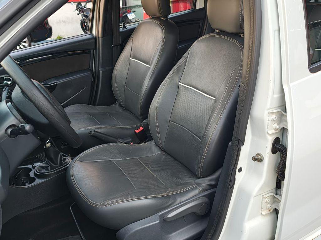 RENAULT Duster - Foto