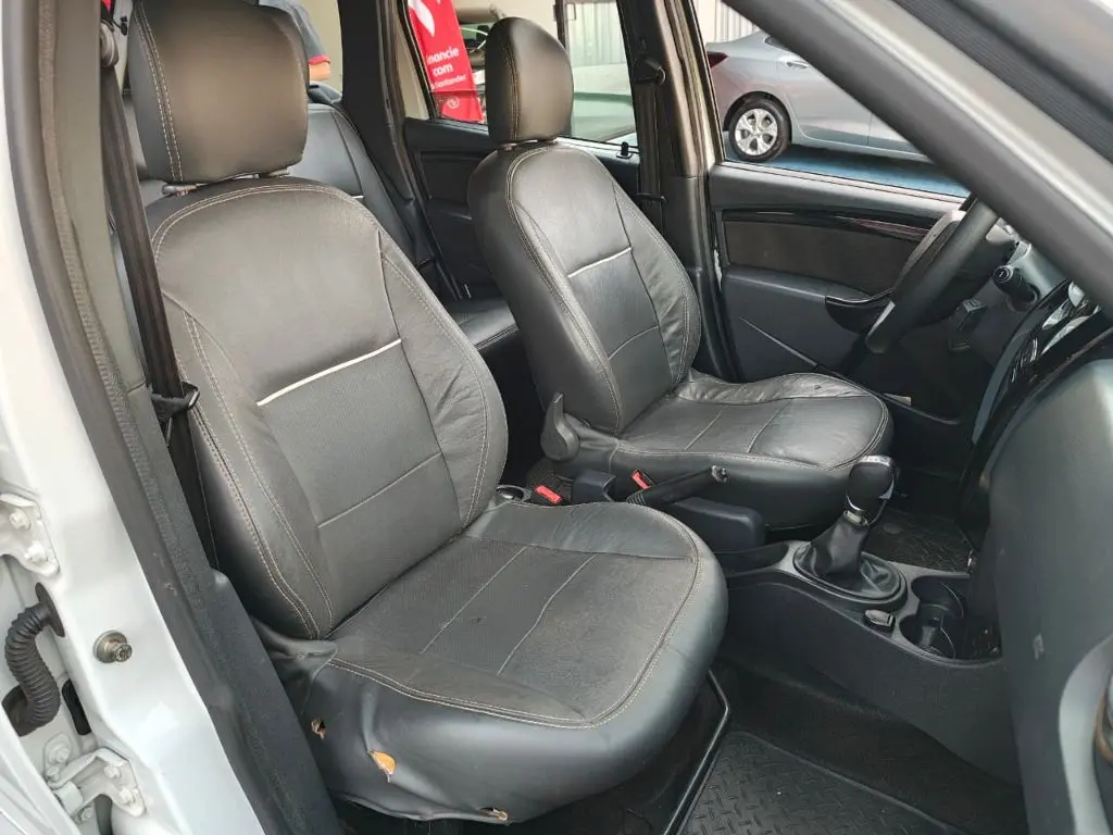 RENAULT Duster - Foto