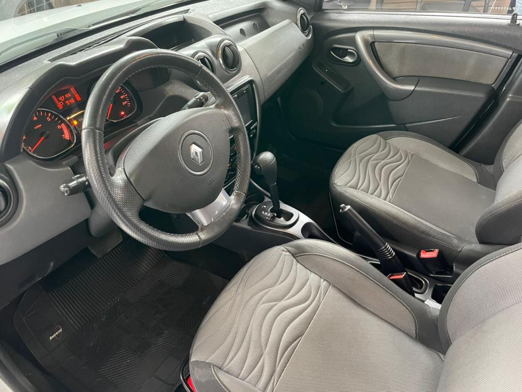 RENAULT Duster - Foto