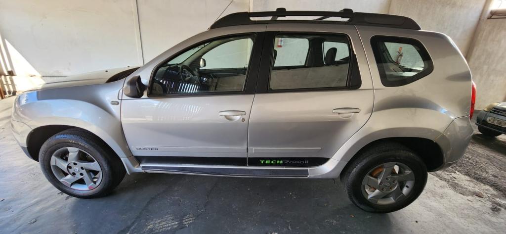 RENAULT Duster - Foto