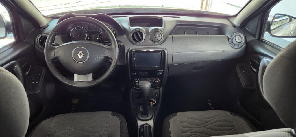 RENAULT Duster - Foto