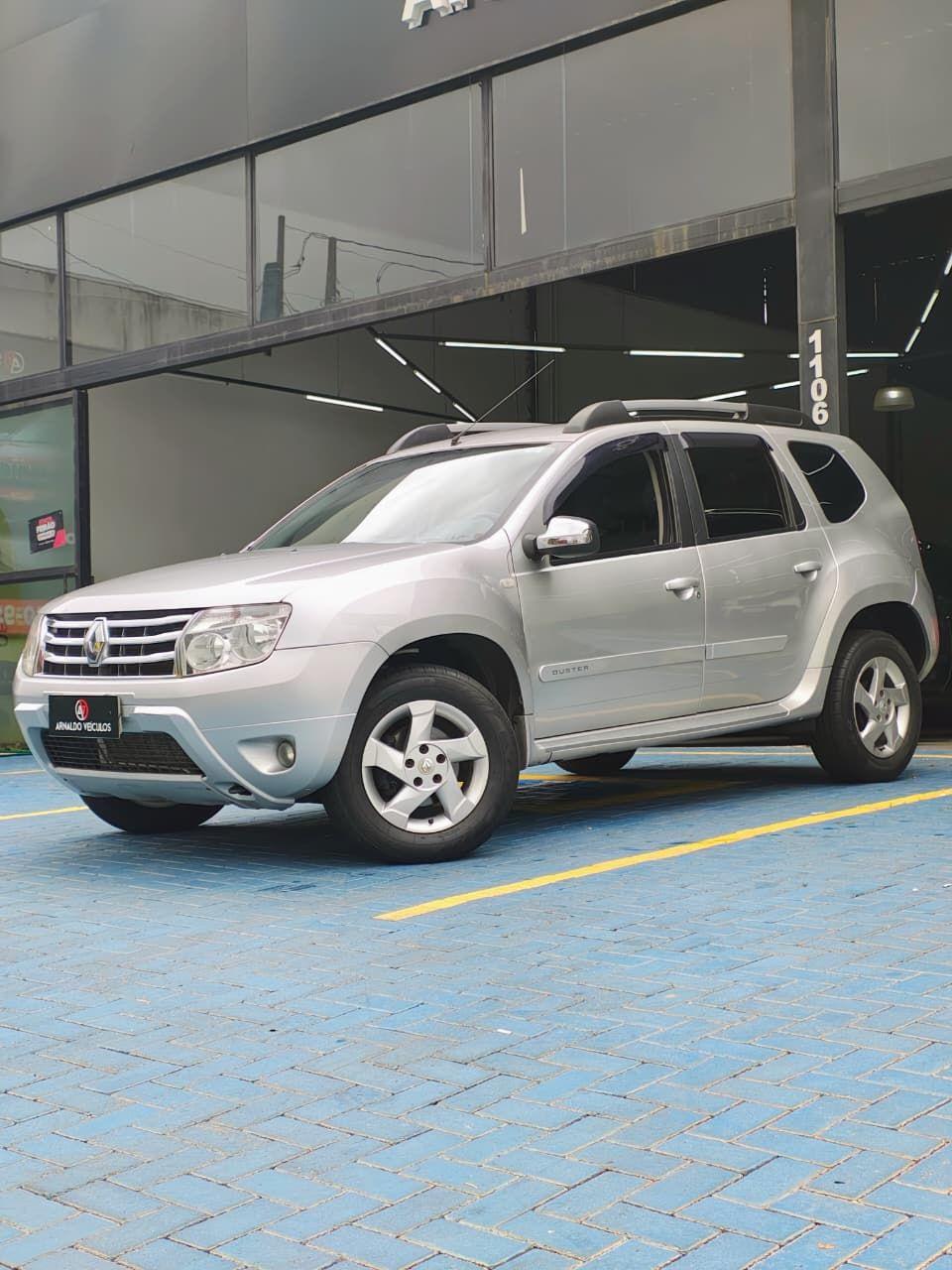 RENAULT Duster - Foto
