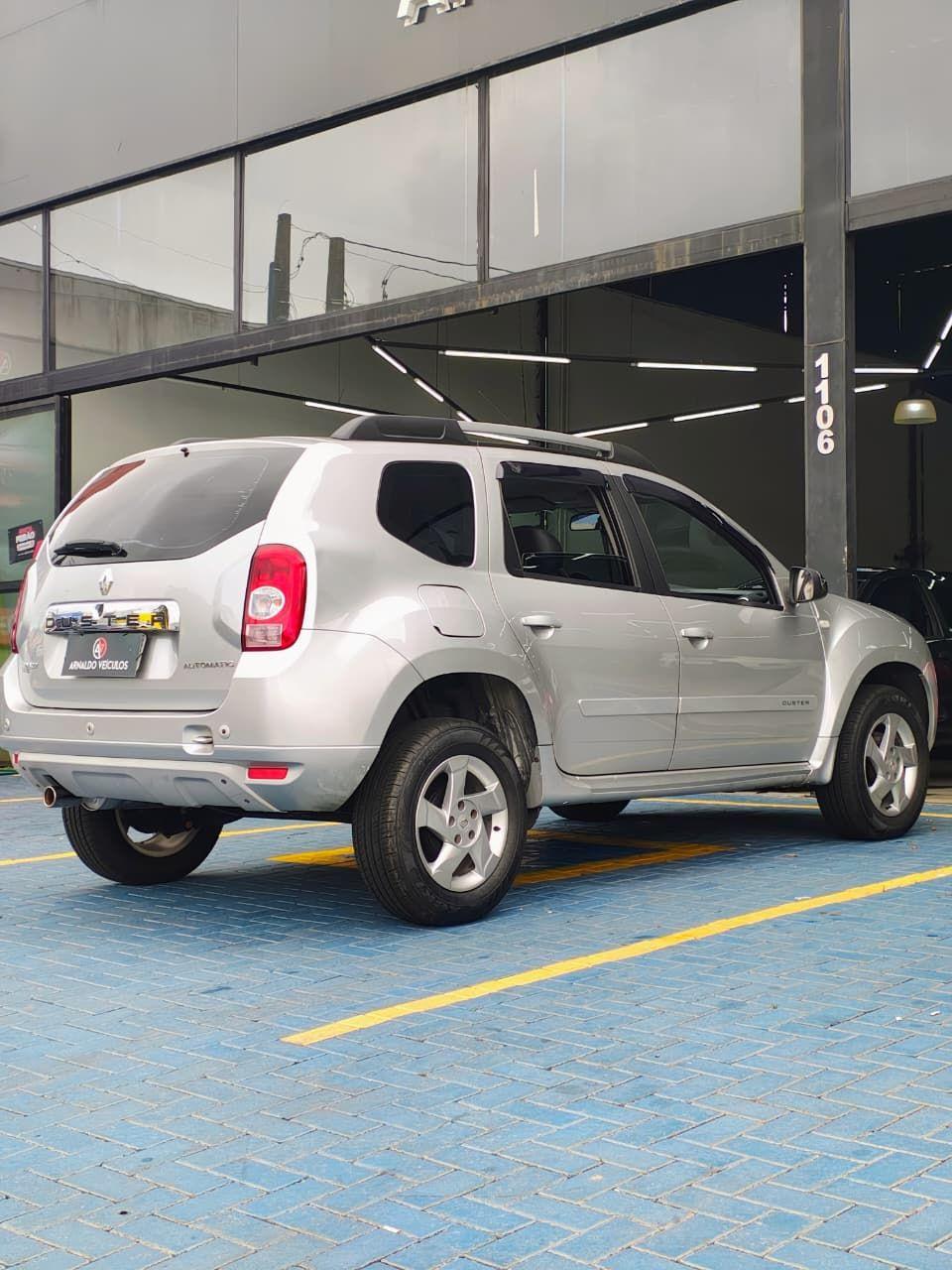 RENAULT Duster - Foto