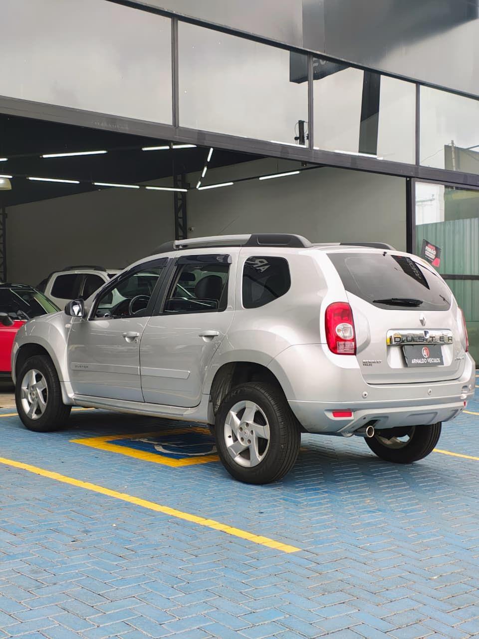 RENAULT Duster - Foto