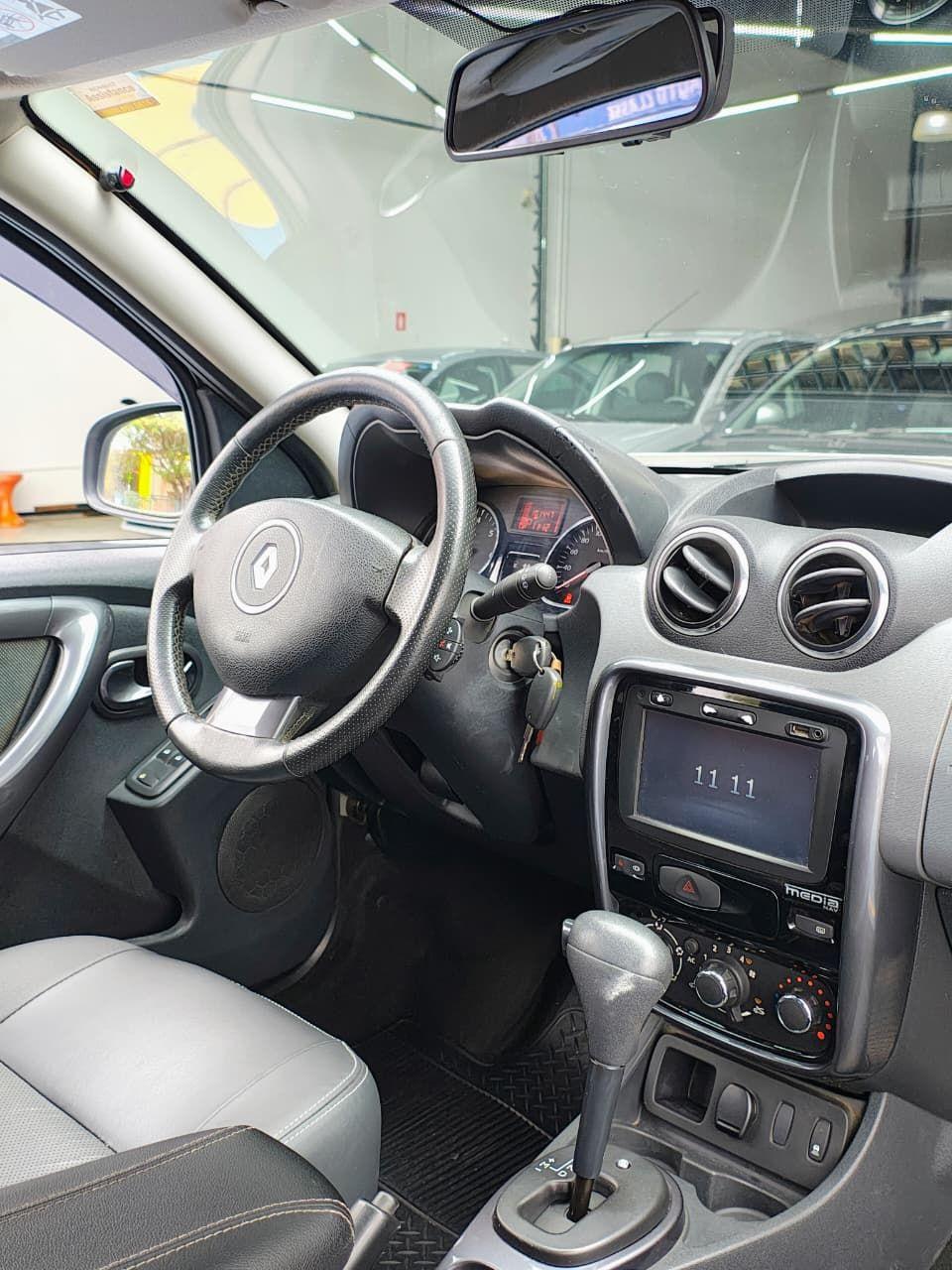 RENAULT Duster - Foto